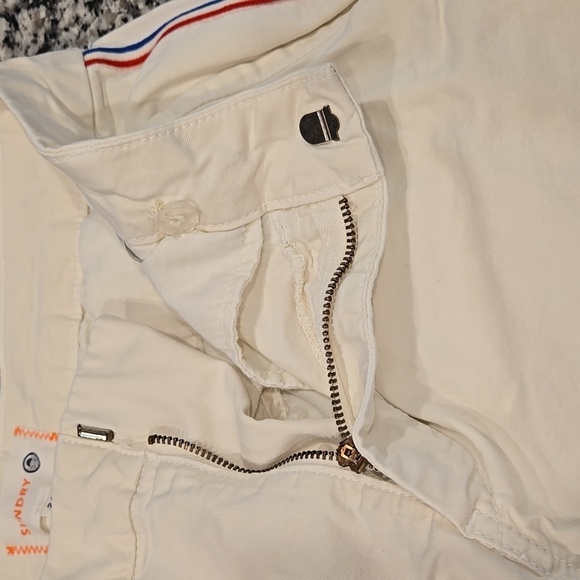 SUNDRY RED ,WHITE, AND BLUE SIDE STRIPE RAW HEM WHITE JEANS. SIZE 26. - Picture 5 of 10